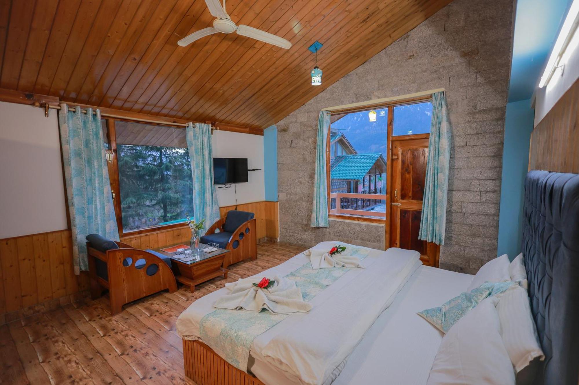 Hotel Snow River, Manali (Himachal Pradesh)