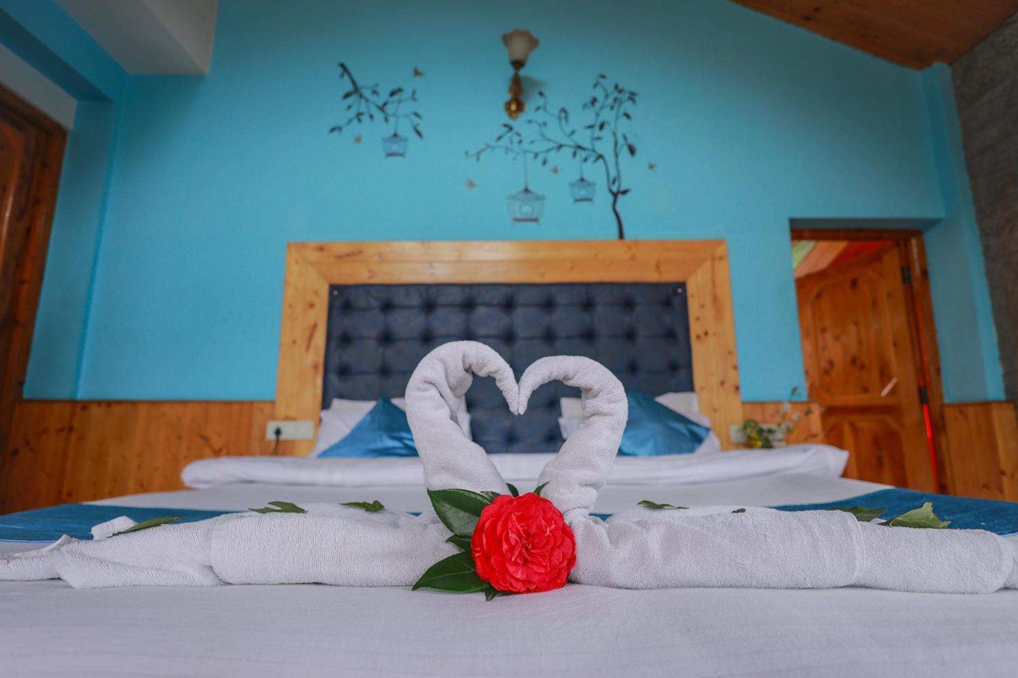 Snow River, Hotel 3*